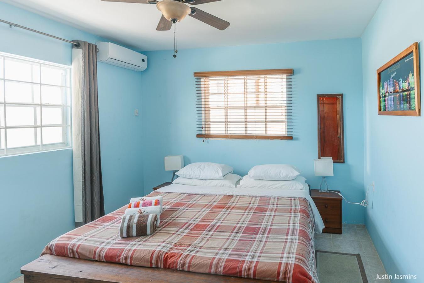 Nos Krusero Apartments Westpunt Bagian luar foto